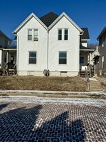 Building Photo - 906 Charlotte St