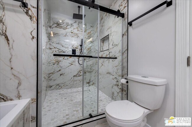 Building Photo - 505 E Molino Rd