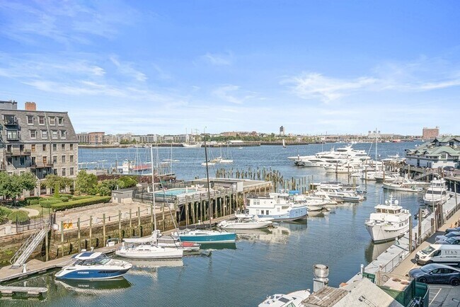 Building Photo - 33 Commercial Wharf