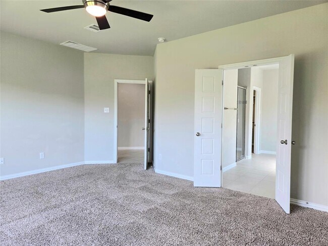 Building Photo - 1016 Hartman Dr