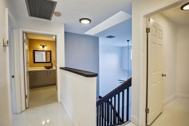 Building Photo - 8201 SW 57th St