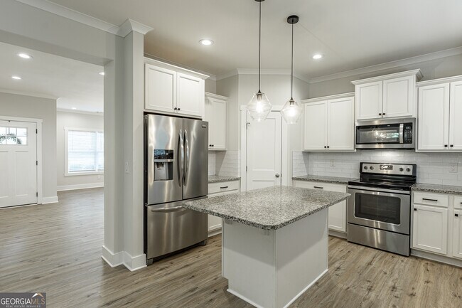 Building Photo - 6459 Wildwood Trail