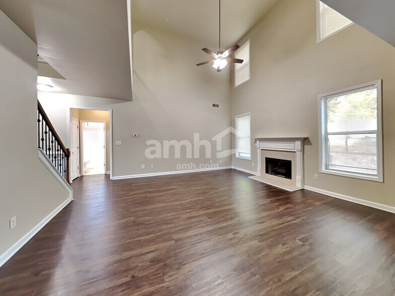 Building Photo - 748 York View Dr