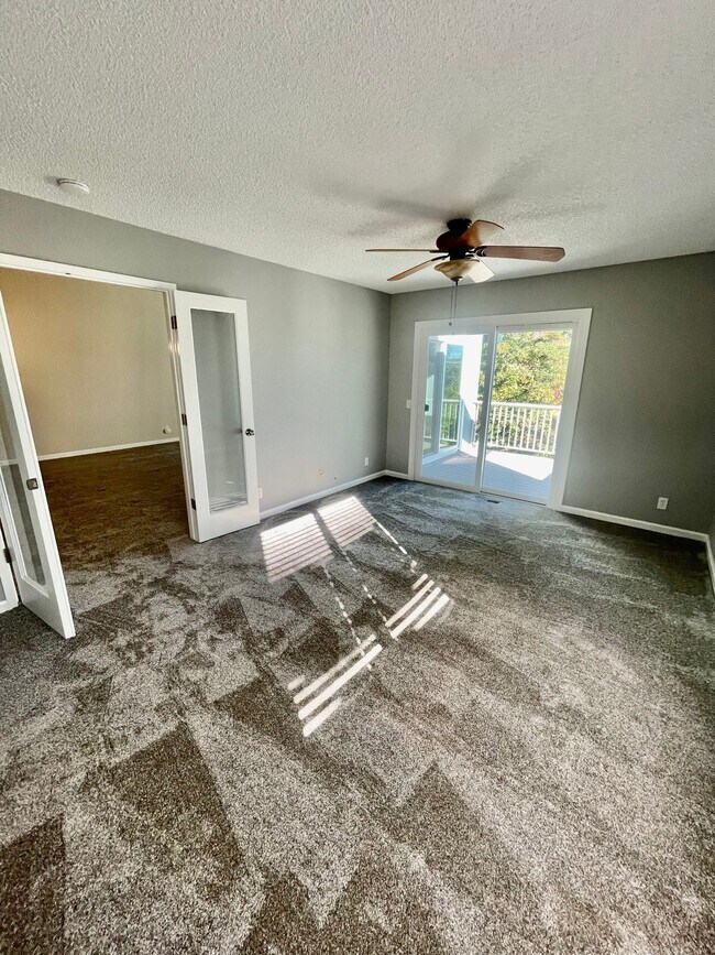 Building Photo - 204 Rockwood Dr