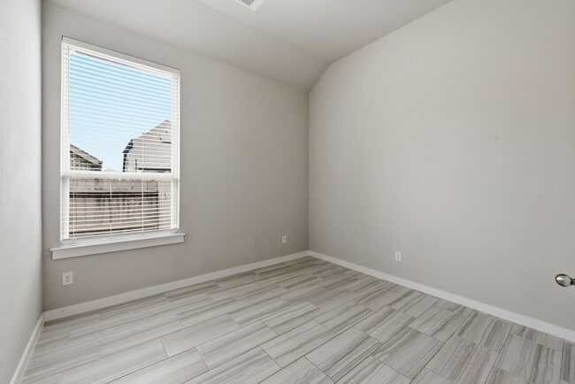 Building Photo - 2116 Blackhawk Ridge Ln