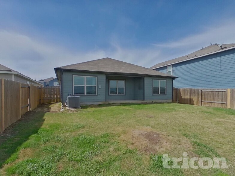 Building Photo - 114 Hamilton Way