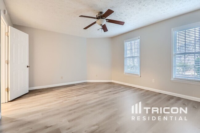 Building Photo - 255 Mercedes Trail