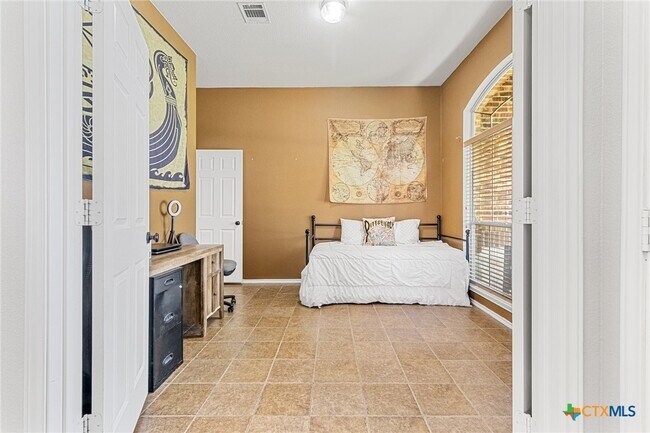 Building Photo - 5620 Birmingham Cir
