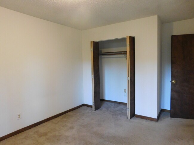 Building Photo - 1524 College Way