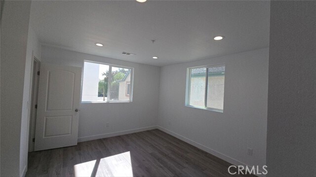 Building Photo - 10415 Avalon Blvd