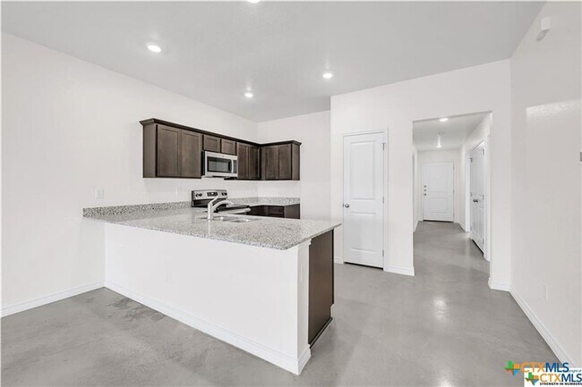 Building Photo - 1210 Lehmann Dr