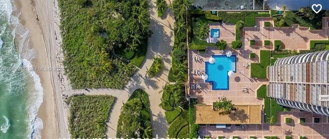 Building Photo - 10175 Collins Ave