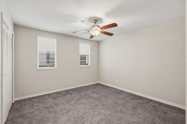 Building Photo - 1757 El Camino Rd