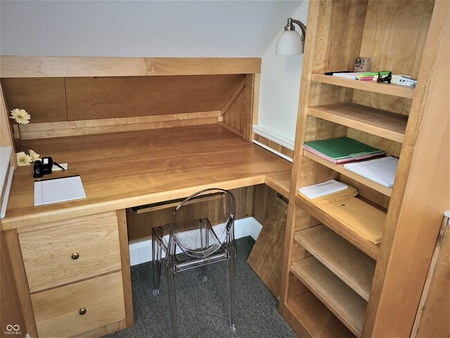 Building Photo - 131 1st Ave NW