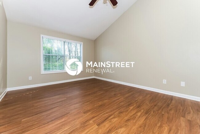 Building Photo - 3 Bedroom Pet-Friendly Home in Decatur, GA with Main Street Renewal