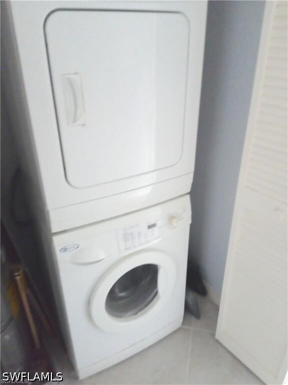 Building Photo - 1480 Green Valley Cir