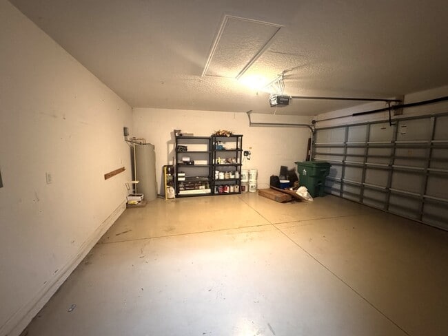 Building Photo - 920 Lost Grove Cir