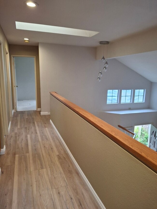Building Photo - Beautifully Remodeled 4-Bedroom, 3-Bath w/ 2 Car-Garage and Central AC/Heat! MUST SEE!!!