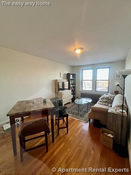 Building Photo - 335A Harvard St