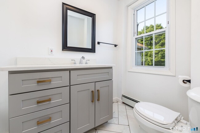 Building Photo - 858 Worthington Ridge