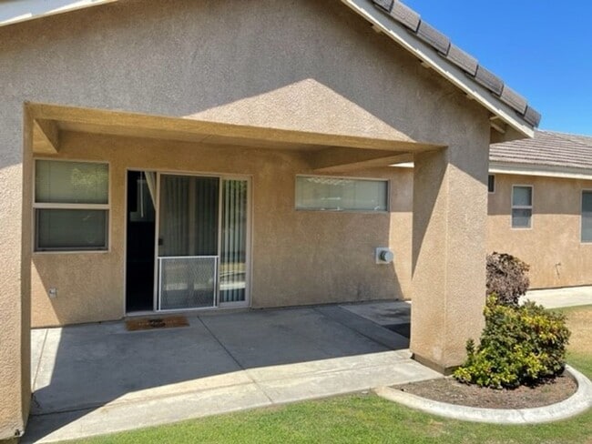 Building Photo - 104 Cedmont Dr