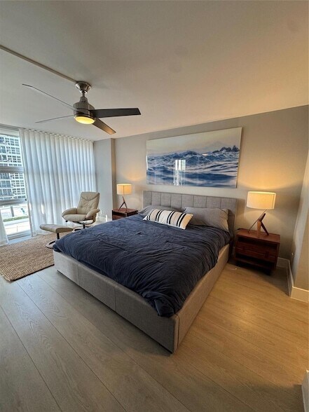 Building Photo - 525 N Ocean Blvd
