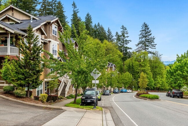 Building Photo - 2070 NW Talus Dr