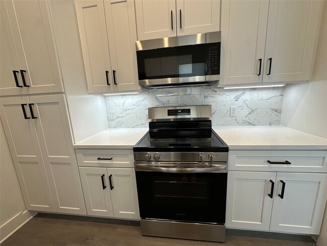 Building Photo - 2829 Timmons Ln