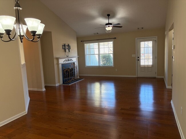 Building Photo - Beautiful Stepless Ranch