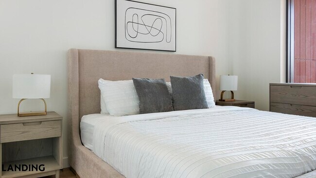 Building Photo - 632 Howard Rd SE