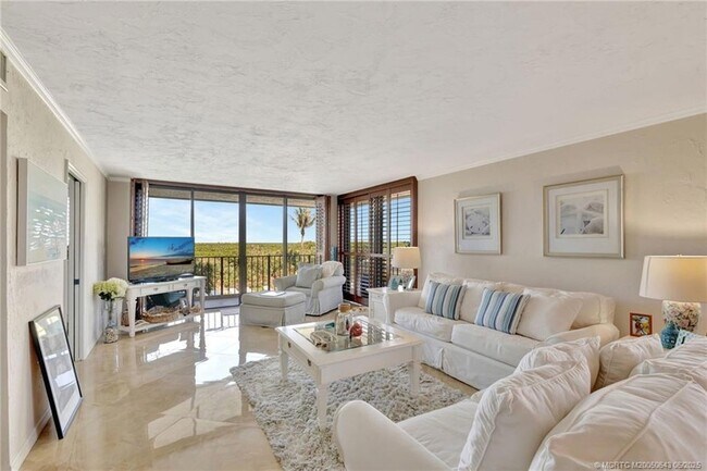 Building Photo - 10000 S Ocean Dr