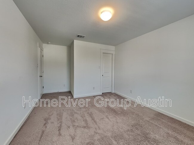 Building Photo - 17202 Leafroller Dr