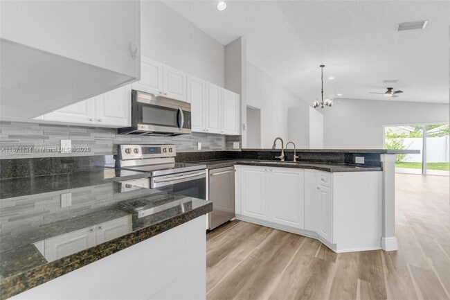 Building Photo - 1592 Salerno Cir