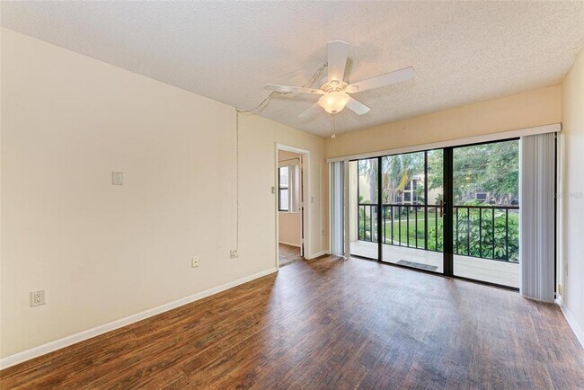 Building Photo - 305 30th Ave W