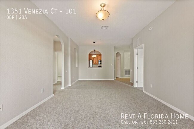 Building Photo - 1351 Venezia Ct