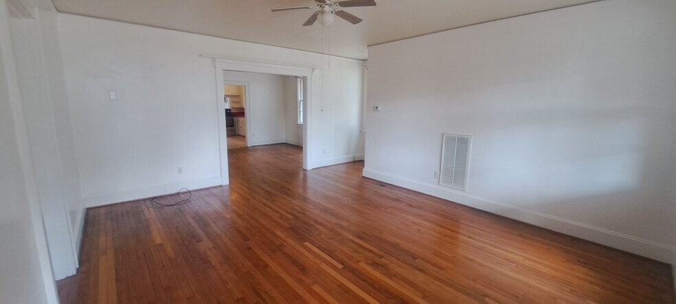 Building Photo - 315 Bosley Ave