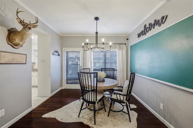 Building Photo - 9910 Royal Ln