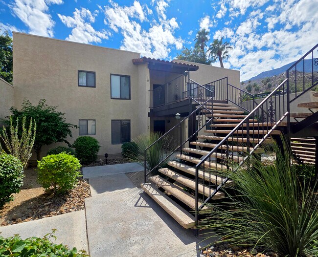 Building Photo - 2160 S Palm Canyon Dr