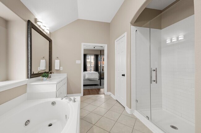 Building Photo - 3011 Manchester Cove