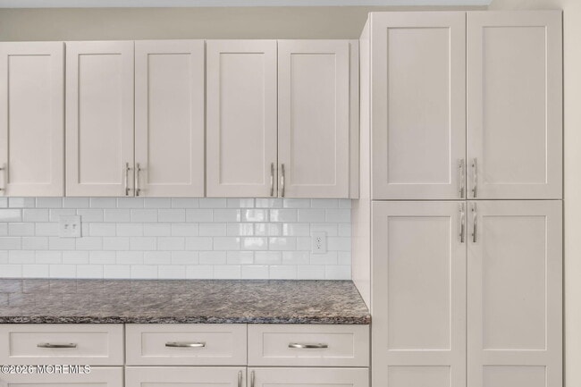 Building Photo - 404 9th Ave