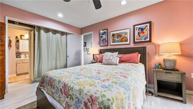 Building Photo - 721 Esplanade