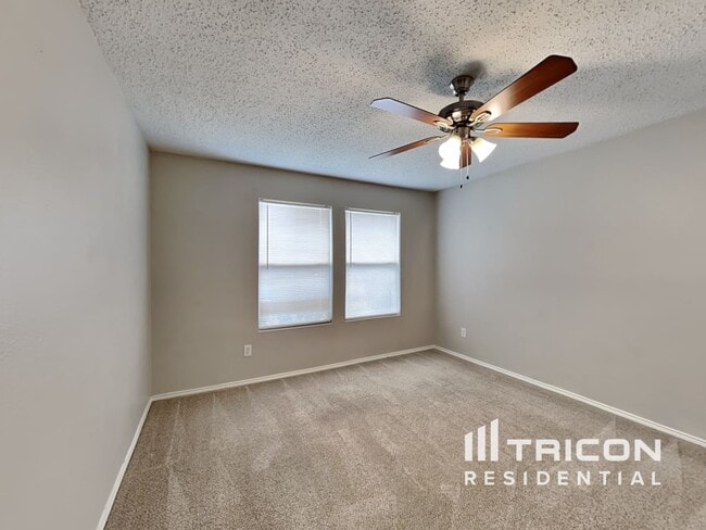 Building Photo - 3032 Cesareo Dr