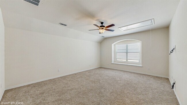 Building Photo - 721 Lake Pleasant Rd