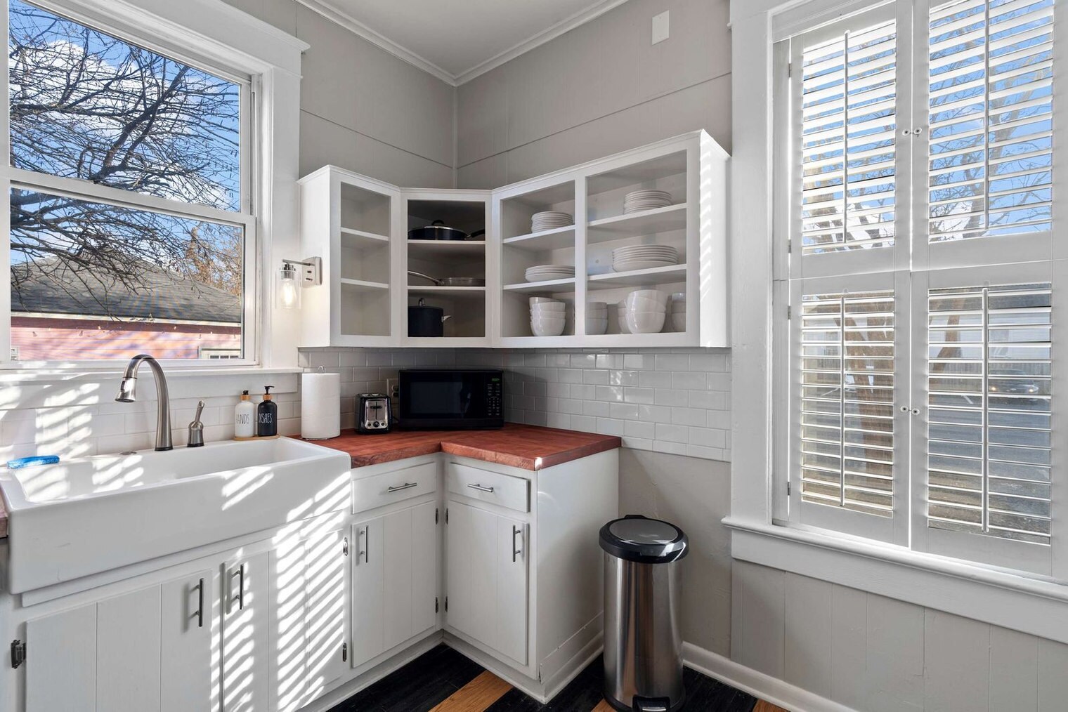 Building Photo - 30 N Auburndale St