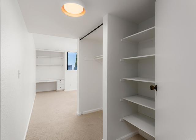 Building Photo - 2420 Torrey Pines Rd