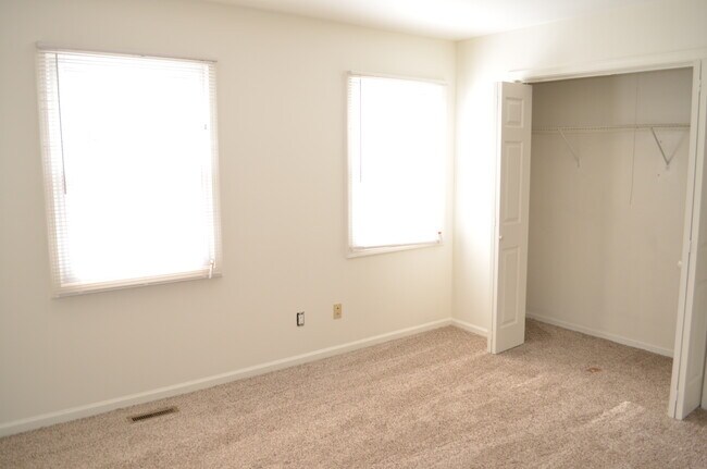 Building Photo - 1227 Marywood Ct