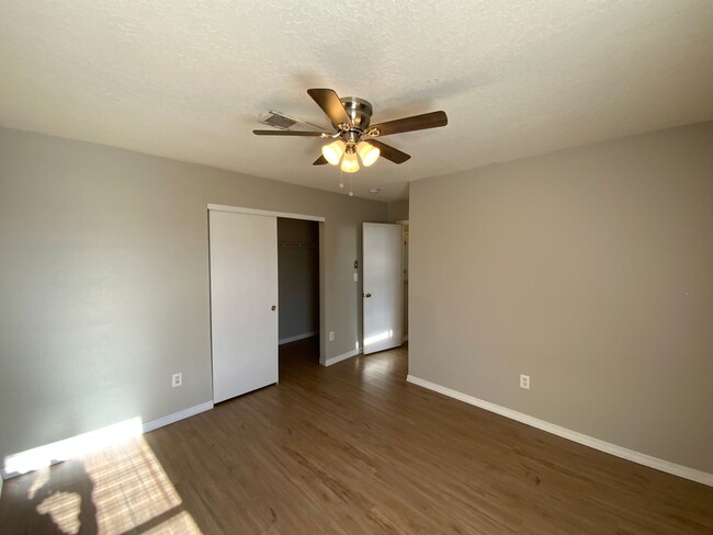 Building Photo - 4 Bedroom Home Available In Ventana Ranch!