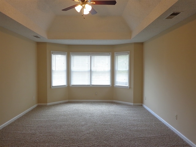 Building Photo - 48 Cambridge Ct