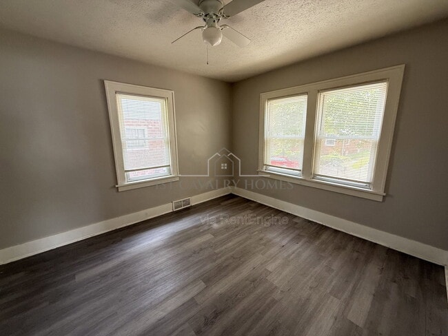 Building Photo - 283 Sobul Ave