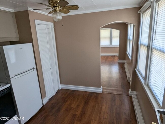 Building Photo - South Side Efficiency